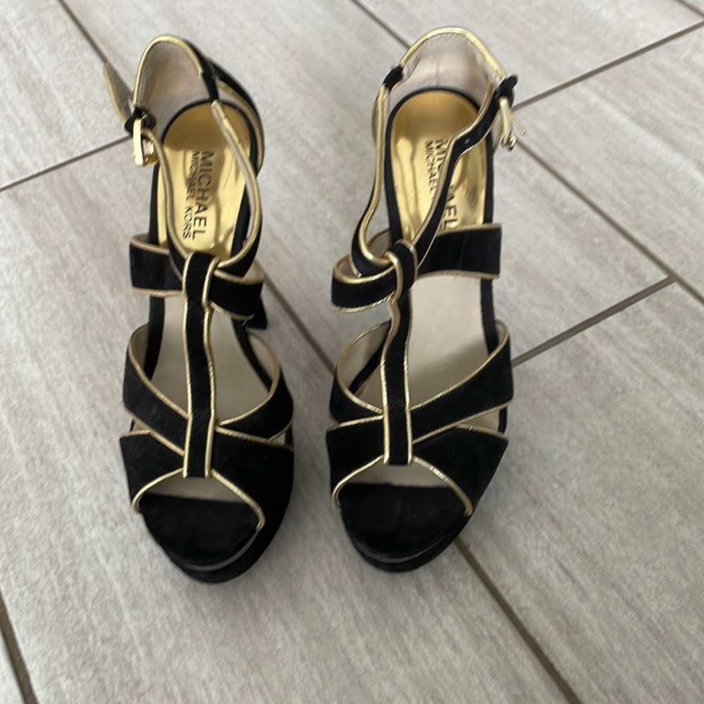 Michael Kors heel